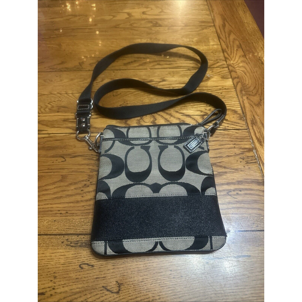 Coach Signature File Bag Crossbody Purse Nylon & Canvas Gray With Black C